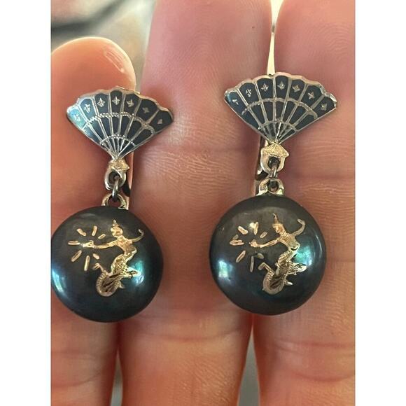 Sterling Silver Vintage Etched Goddess Screw on drop dangle earrings. Asian? - Picture 4 of 7